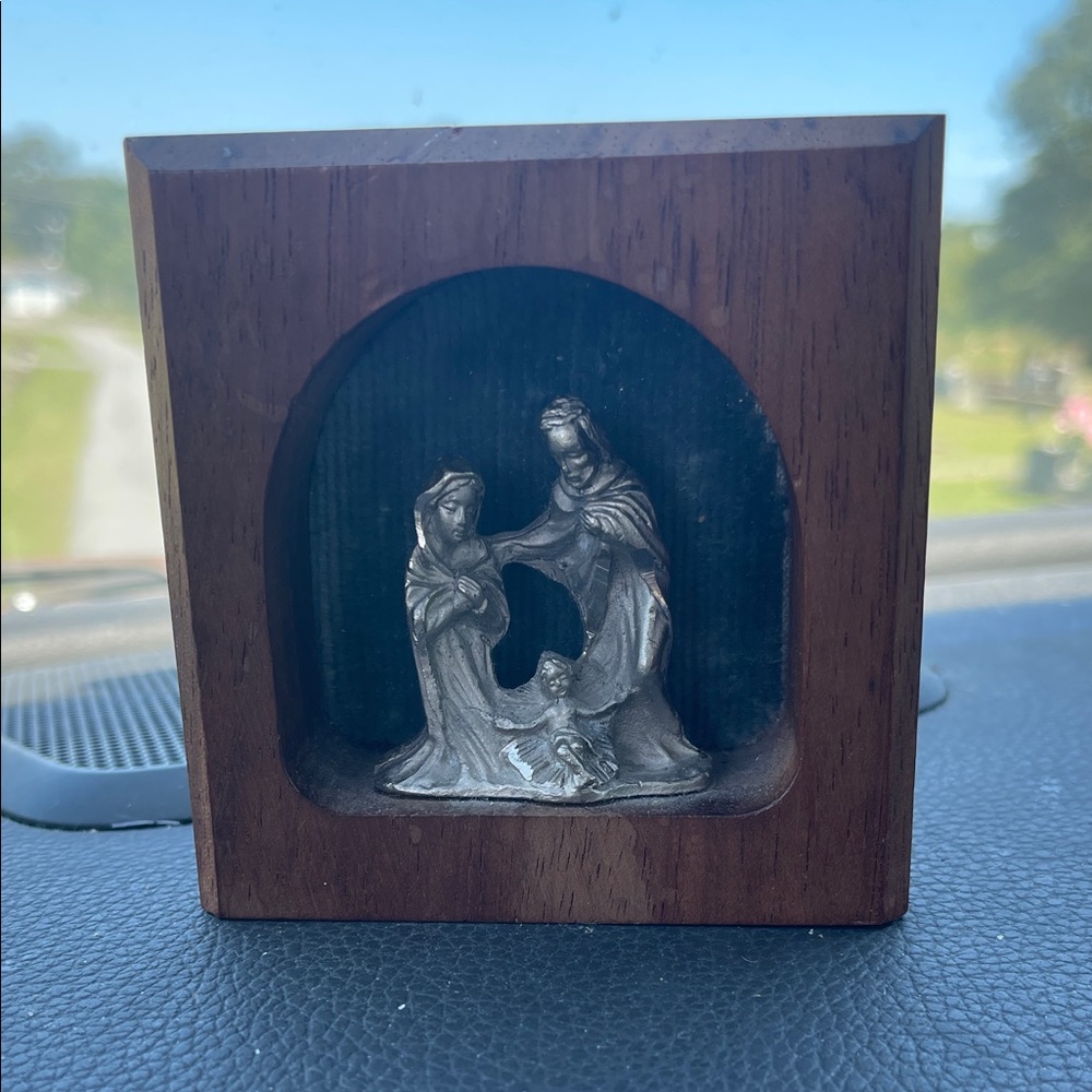 Wooden Pewter Joseph,Mary,Jesus Nativity Scene holiday Decor/ Holy